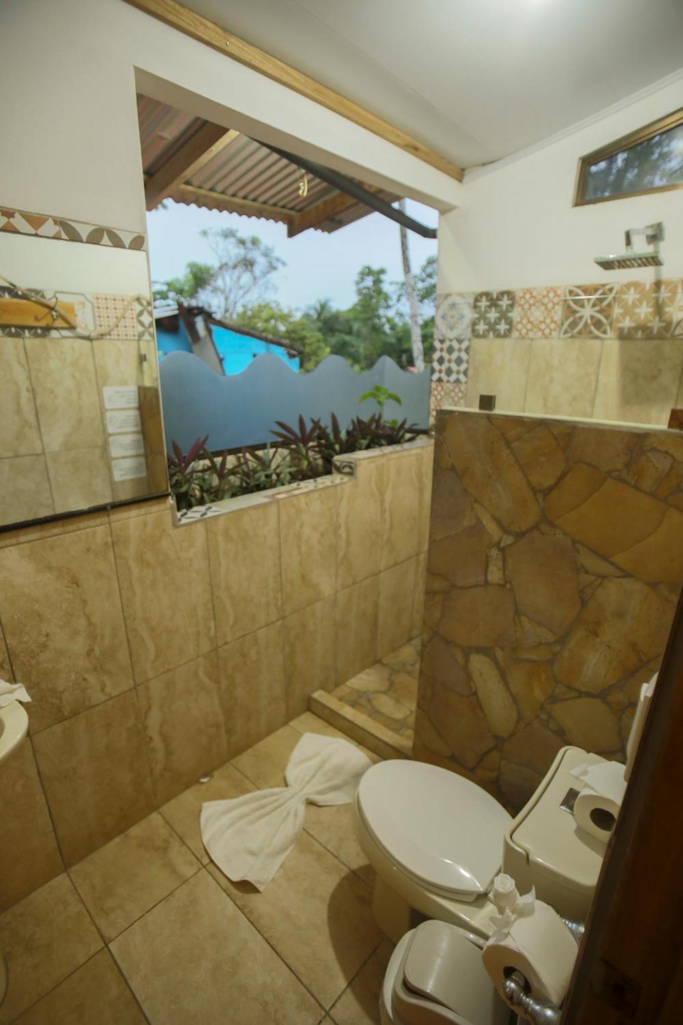 Hotel Pura Natura Beachfront Tortuguero Eksteriør billede